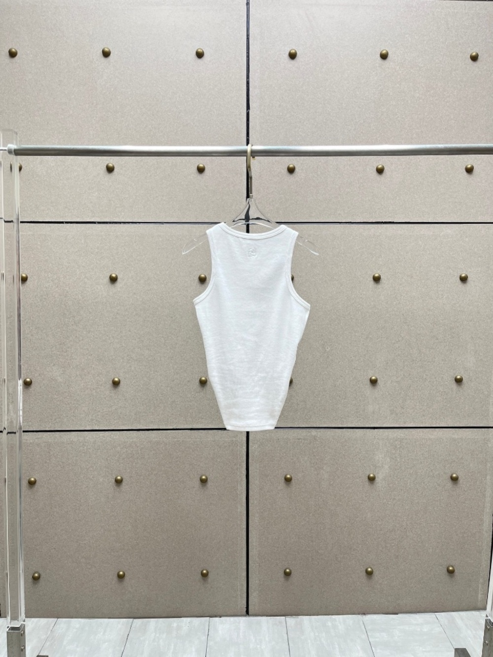 100% Cotton Ribbed Front Knot Cropped Tank Top White - Picture 4 of 5